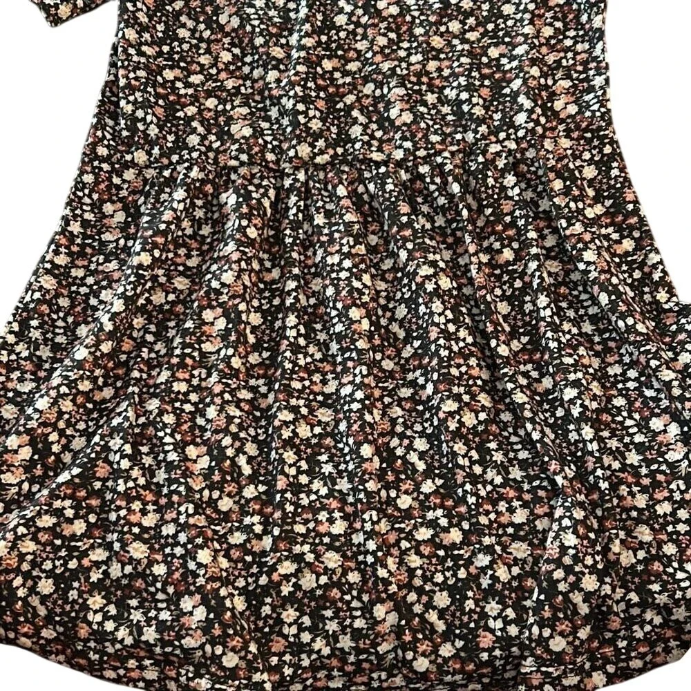 Womens‎ Size S Floral Print V Neck Short Sleeve Smocked Waist Mini Dress - Picture 5 of 7